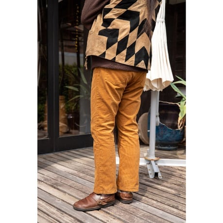 Nasngwam. 『SOUTH FLARE PANTS（GOLD）』