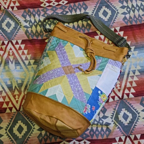 Nasngwam. 『VINTAGE QUILT BONSACK（CAMEL）』