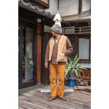 Nasngwam. 『SOUTH FLARE PANTS（GOLD）』