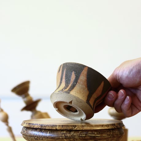 HUM / humanity pot     no.625-26