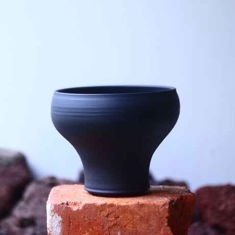 Yuta  Uchida 〝black  clay″   /   humanity pot       no.510-19
