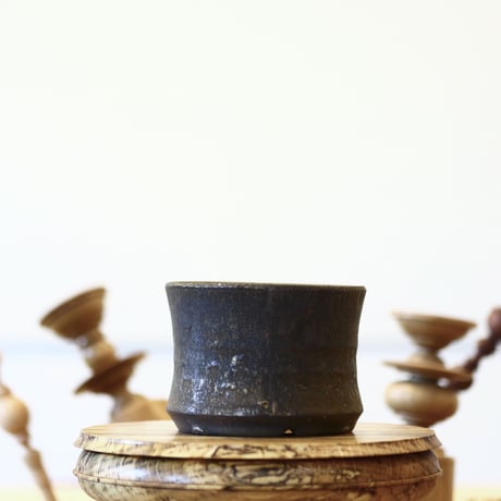 HUM / humanity pot     no.625-44