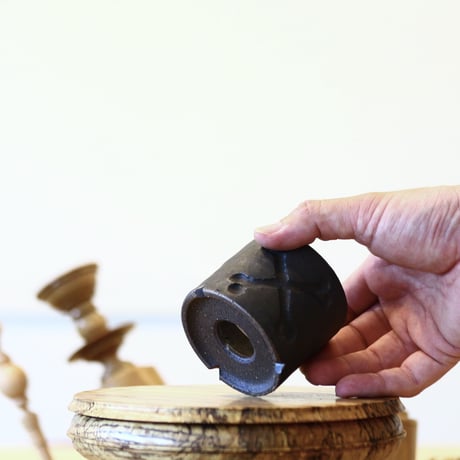 HUM / humanity pot     no.625-04