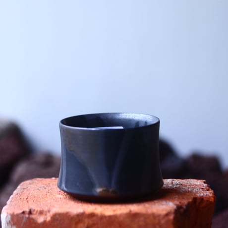 Yuta  Uchida 〝gold  glaze  mini″   /   humanity pot       no.510-62