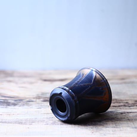 Yuta  Uchida 〝gold  glaze″   /   humanity pot       no.80207