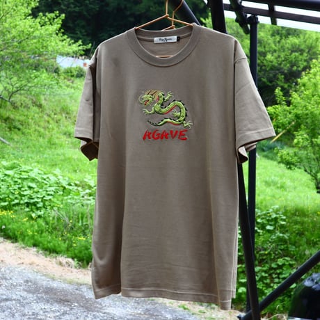 humanity×MENOSYAMA 【poorpatch T-shirt】AGAVEDRAGON (サンドカーキ)    予約販売