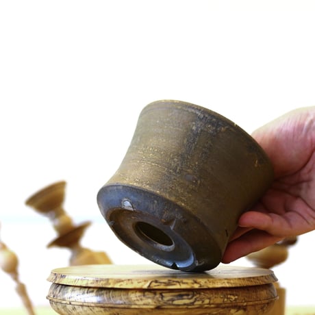 HUM / humanity pot     no.625-82