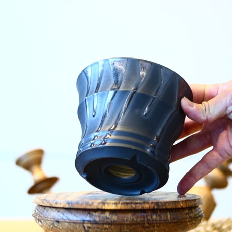 Yuta Uchida〝black glaze″ / humanity pot    no514-U20