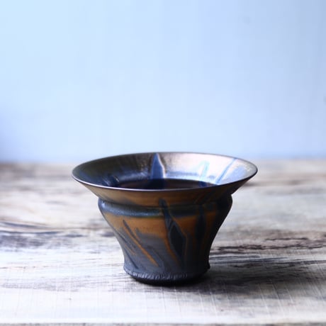 Yuta  Uchida 〝gold  glaze″   /   humanity pot       no.80239