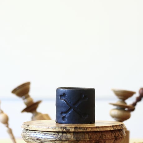 HUM / humanity pot     no.625-04