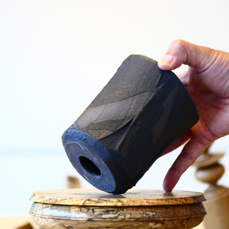 Kaori Ono〝blacca″ / humanity pot    no521-O12