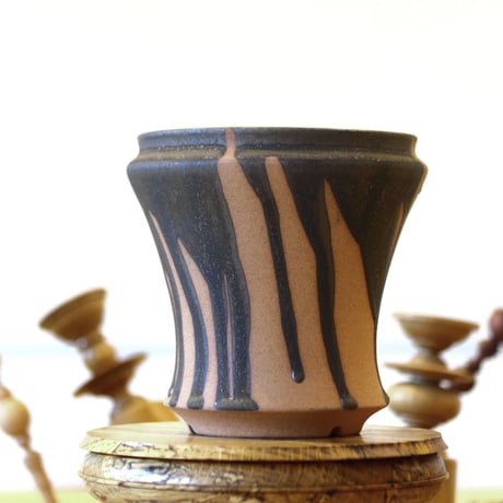 HUM / humanity pot     no.625-130