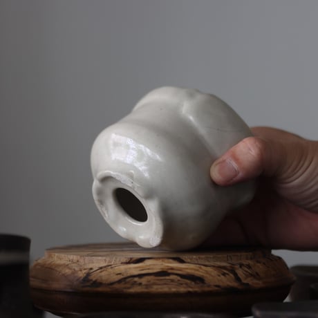 Mie Maeda / blanco / humanity pot    no.512-20
