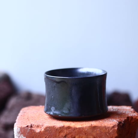 Yuta  Uchida 〝black  glaze  mini″   /   humanity pot       no.510-61