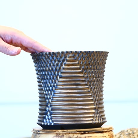 Yuta Uchida / gold glaze / humanity pot    no.1231-52