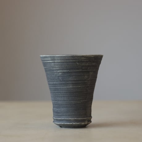 Yuta Uchida / black clay (3.5号鉢)  no.330-30
