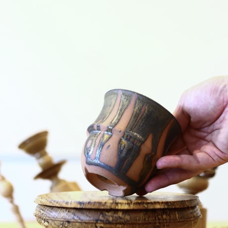 HUM / humanity pot     no.625-70