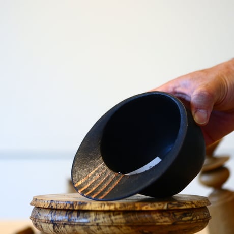 Kaori Ono〝blacca″ / humanity pot    no521-O10