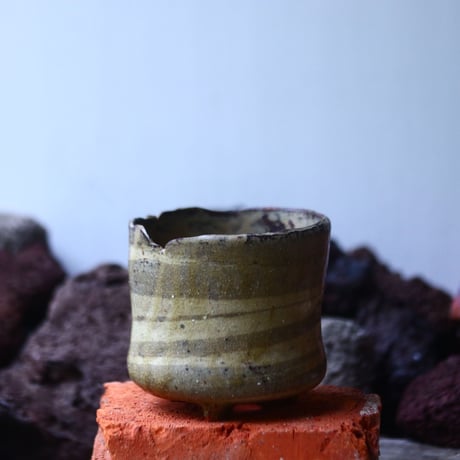 Mie  Maeda 〝swirl″   /   humanity pot       no.42527