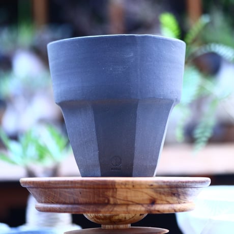 N/OH    GUDEA   S / Rich black   no.926/10