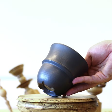 HUM / humanity pot     no.625-59