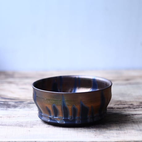 Yuta  Uchida 〝gold  glaze″   /   humanity pot       no.80241