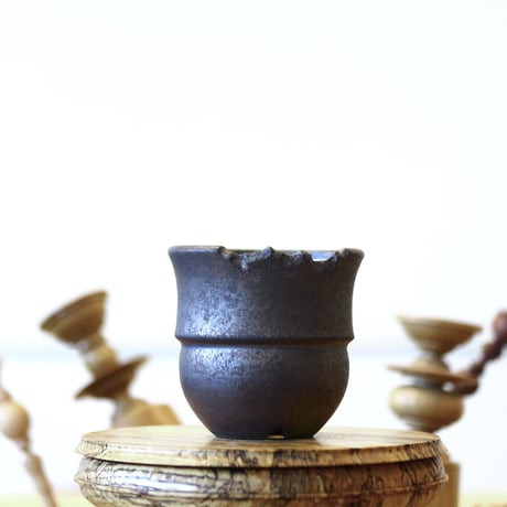 HUM / humanity pot     no.625-76