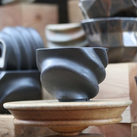 P&A ceramic ware / spiral pot    no.814-P4