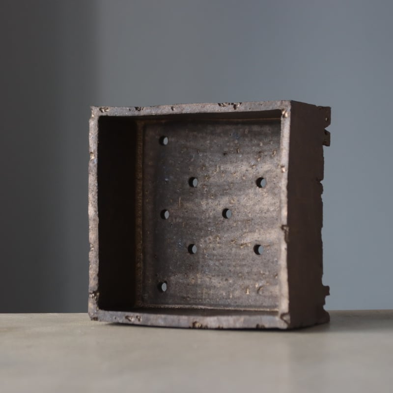 たけろうポット 角鉢 ムシクイ テツサビ たけろうポット 角鉢 ムシクイ テツサビ たけろうポット/ 角鉢