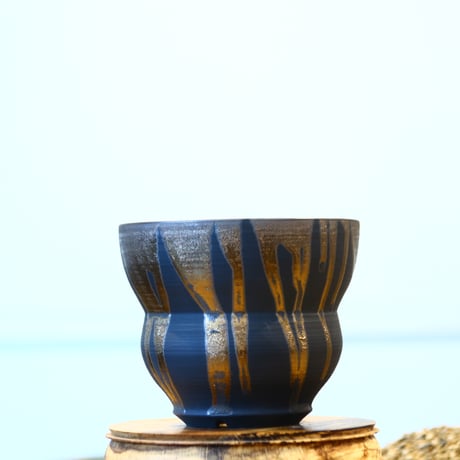 Yuta Uchida / gold glaze / humanity pot    no.1231-48