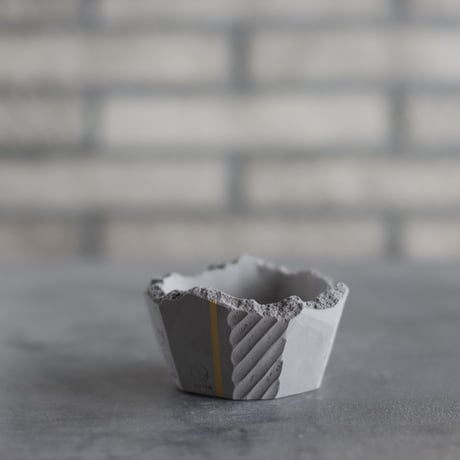 芽の巣山 | STORES