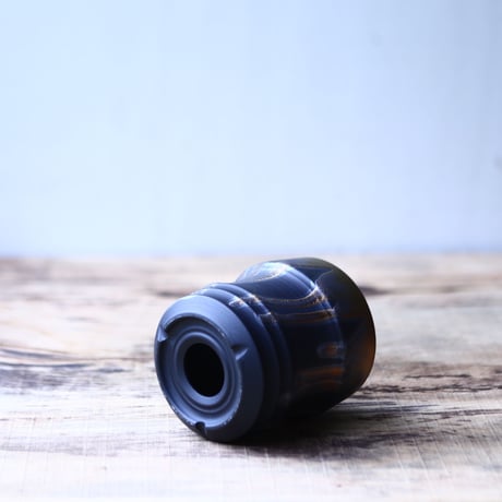 Yuta  Uchida 〝gold  glaze″   /   humanity pot       no.80202