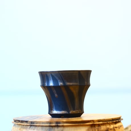 Yuta Uchida / gold glaze / humanity pot    no.1231-37