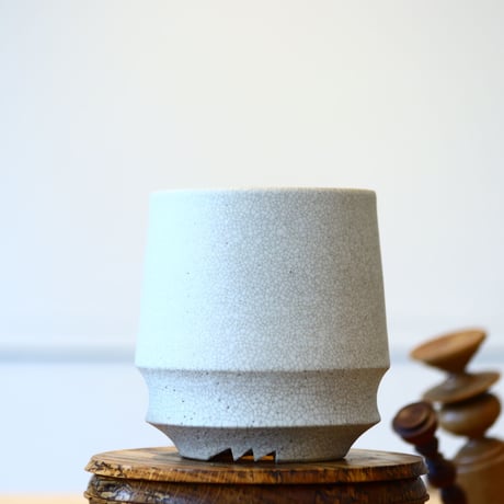 Atsushi Funakushi〝white flake″ / humanity pot    no521-F15