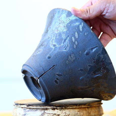 Kazuhiro Arima〝black bite″ / humanity pot    no813-15
