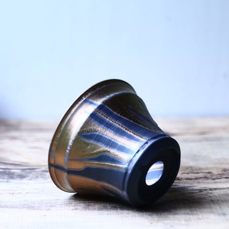 Yuta  Uchida 〝gold  glaze″   /   humanity pot       no.80256