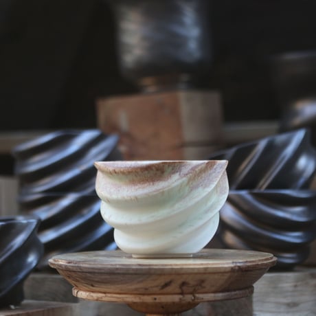 P&A ceramic ware / spiral pot 　no.108-112