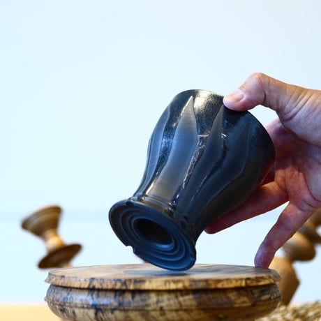 Yuta Uchida〝black glaze″ / humanity pot    no514-U24