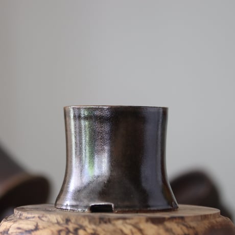 Masato Akutsu〝brown glaze″ / humanity pot    no.609-16