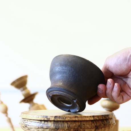 HUM / humanity pot     no.625-32
