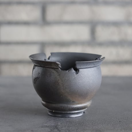 takero pot / mushikui / 炭化焼成 (3号)  no.531-93
