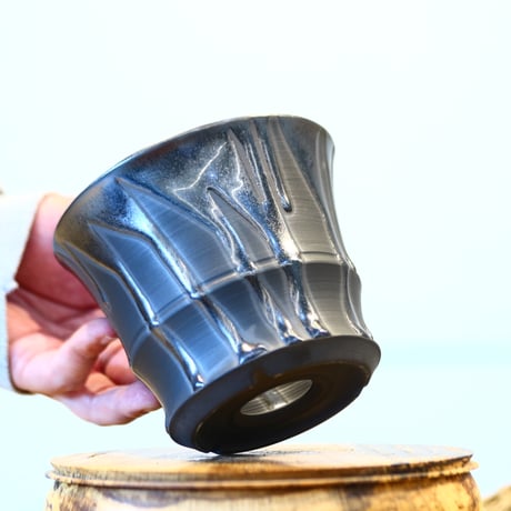 Yuta Uchida / black glaze / humanity pot    no.1231-20