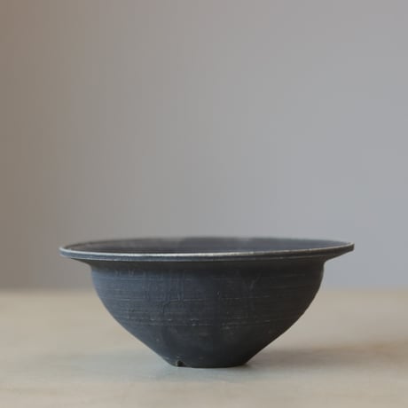 Yuta Uchida / black clay (4.5号鉢)  no.330-27