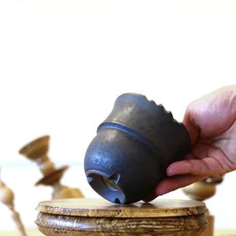 HUM / humanity pot     no.625-74
