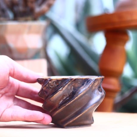 P&A ceramic ware / spiral pot 　no.612-P11