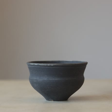 Yuta Uchida / black clay (4号鉢)  no.330-33