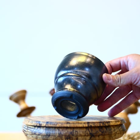 Yuta Uchida〝black glaze″ / humanity pot    no514-U39