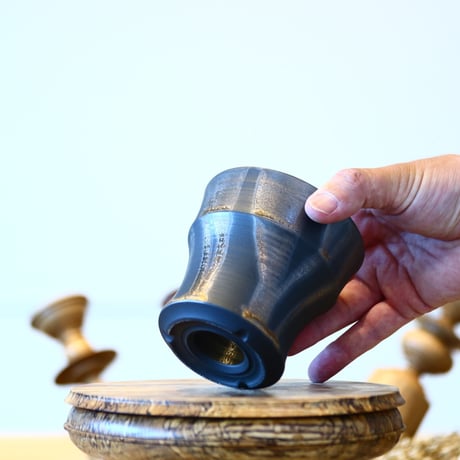 Yuta Uchida〝gold glaze″ / humanity pot    no514-U13