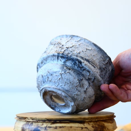 Kazuhiro Arima〝cinerea bite″ / humanity pot    no813-08