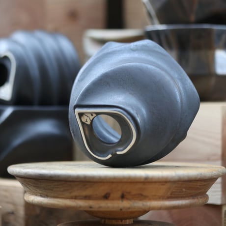 P&A ceramic ware / spiral pot    no.814-P4